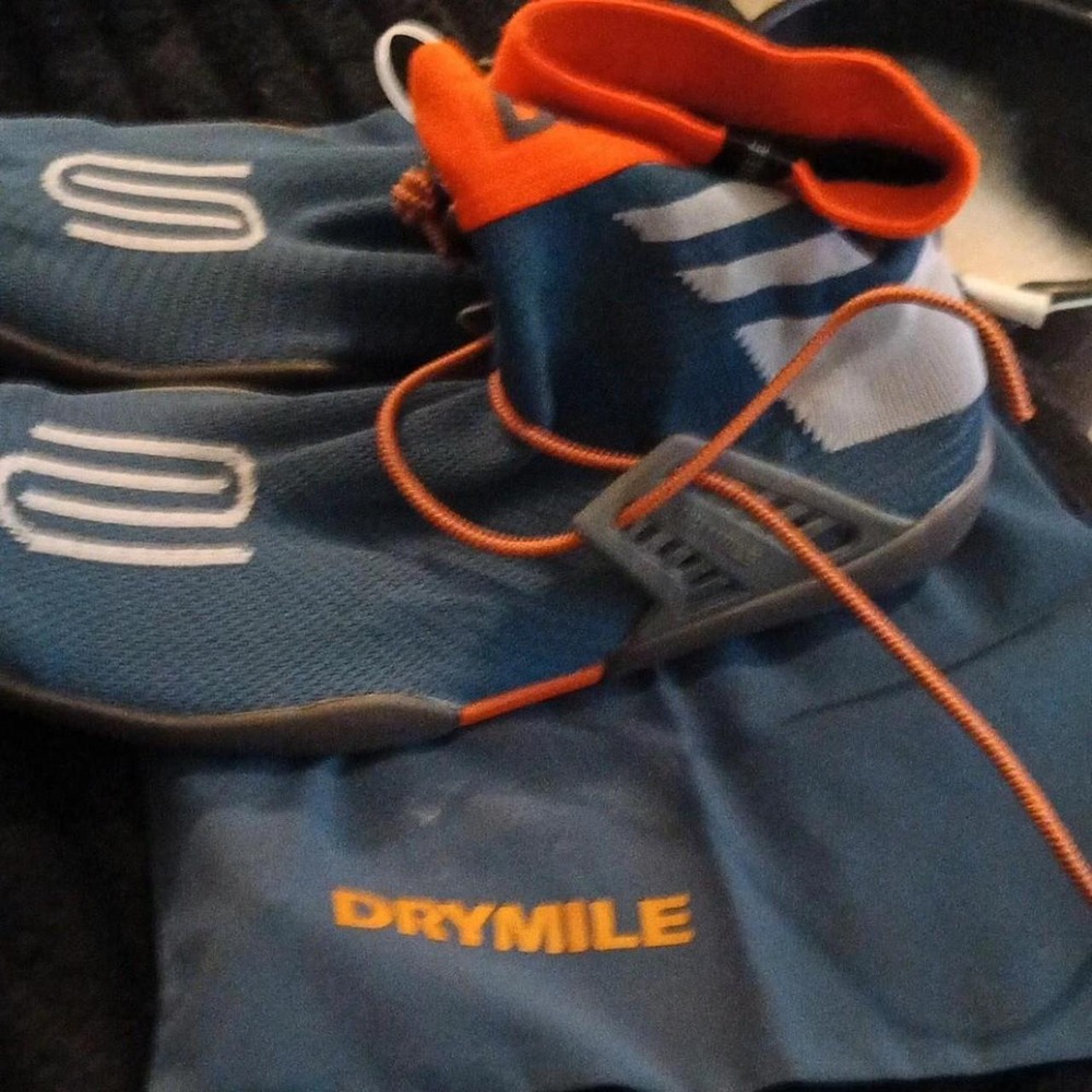 Drymile shoes